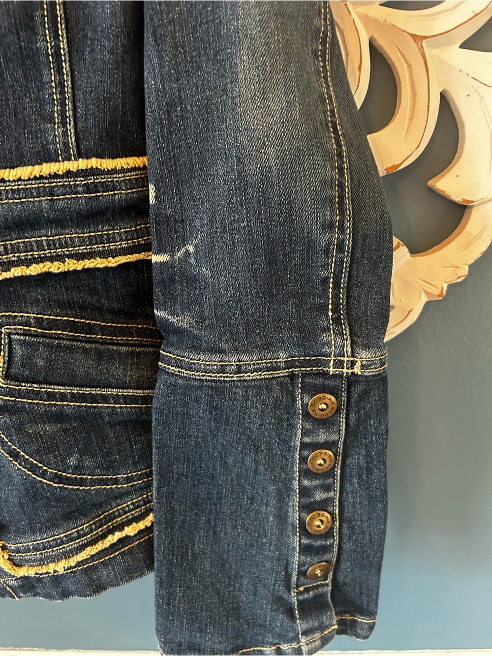 Y2K Vintage BCBGirls  dark wash denim jacket  a double-breasted button front - Picture 4 of 6